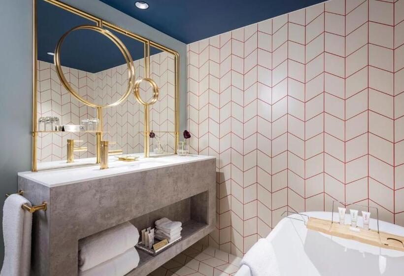 غرفة قياسية سرير كينج, Naumi  Auckland Airport