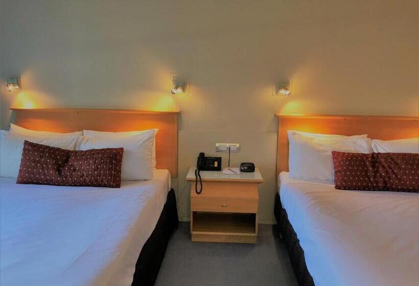 غرفة إقتصادية, Naumi  Auckland Airport