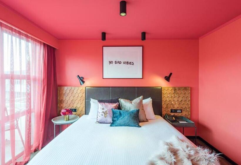 غرفة قياسية سرير كينج, Naumi  Auckland Airport