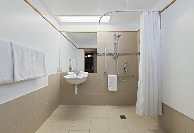 غرفة إقتصادية, Naumi  Auckland Airport