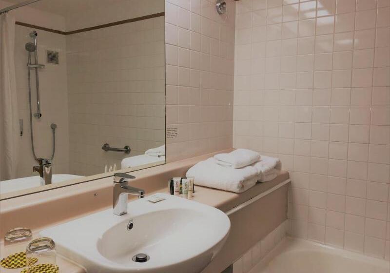 غرفة إقتصادية, Naumi  Auckland Airport