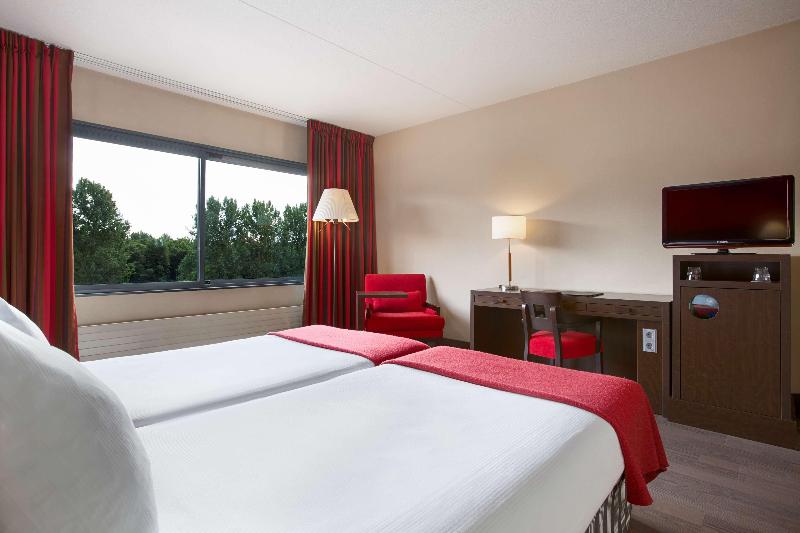 Номер Стандарт, NH Capelle Rotterdam