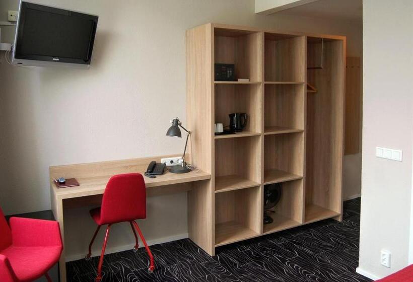 اتاق لوکس, Prinsen