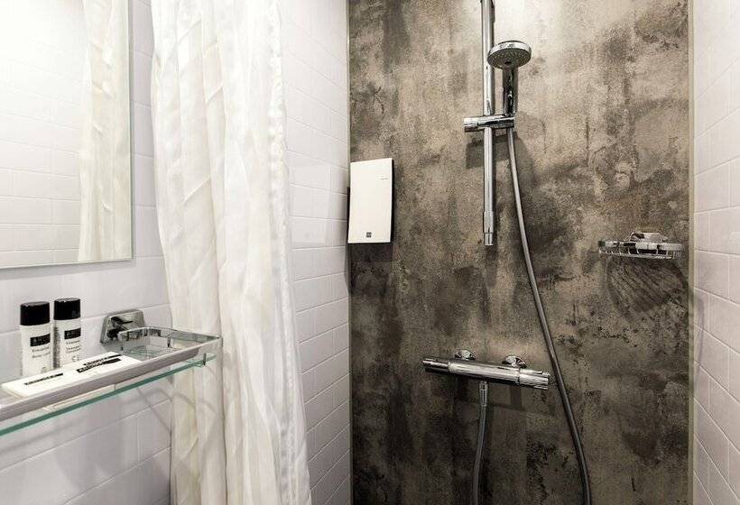 اتاق استاندارد یک نفره, The Lancaster Hotel Amsterdam