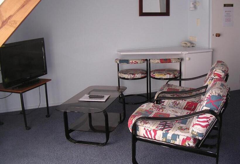 סטודיו דלוקס, Acacia Lodge Motel