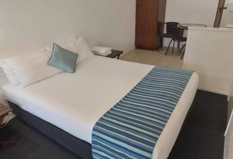 Standard-studio Allasnäkymä, Acacia Lodge Motel