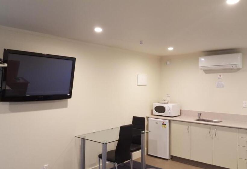 Студио Executive, Auto Lodge Motel