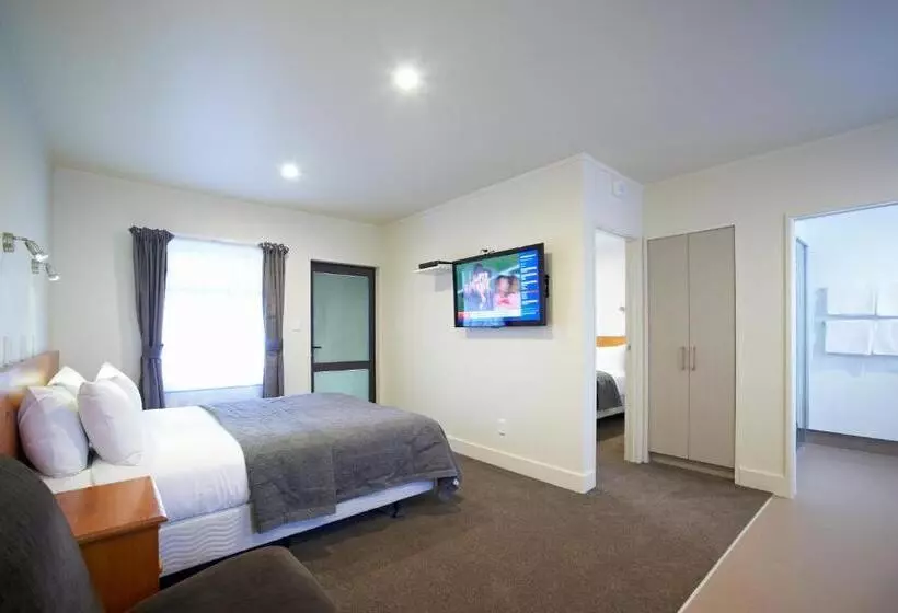 آپارتمان اجرایی 1 خوابه, Auto Lodge Motel