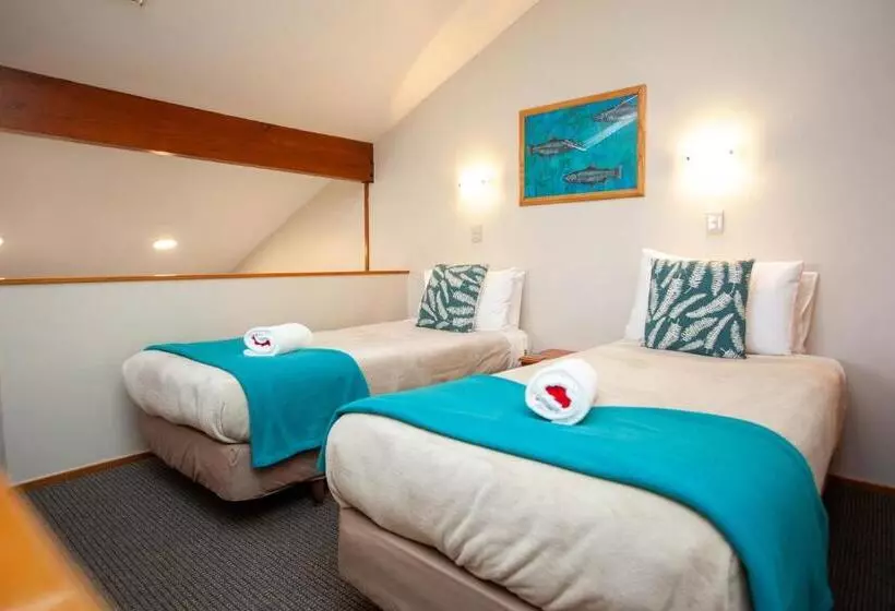 スタンダードルーム, Cascades Lakefront Motel