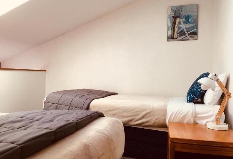 Семейный Номер Economy, Cascades Lakefront Motel