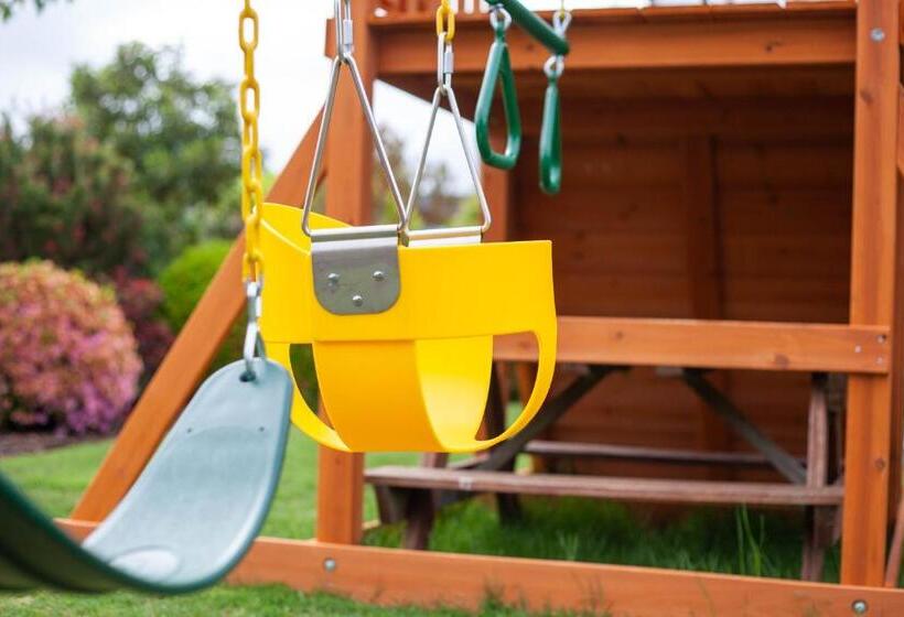 Семейный Номер Economy, Cascades Lakefront Motel