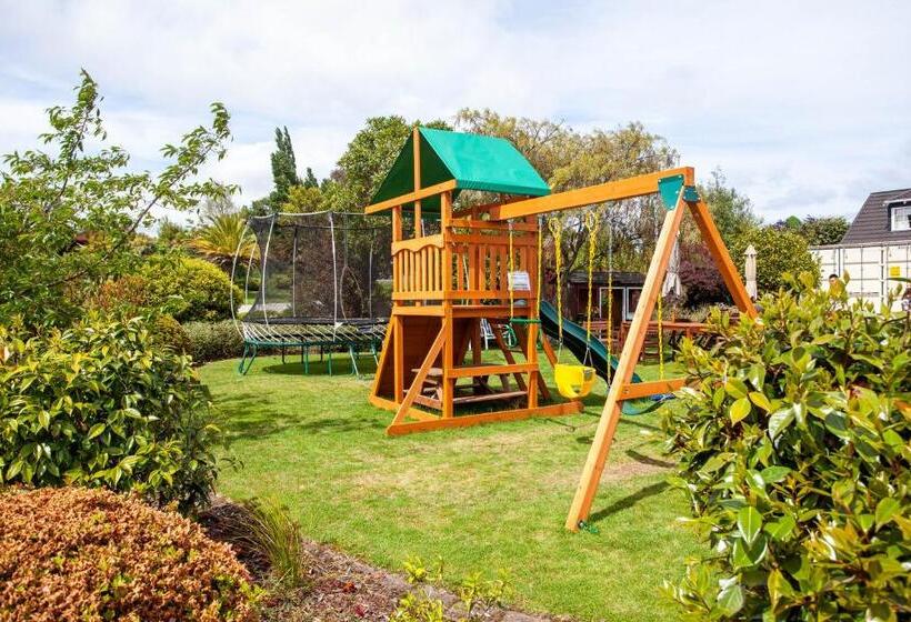 Студио Стандарт с Видом, Cascades Lakefront Motel