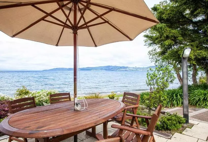 スタンダードルーム, Cascades Lakefront Motel