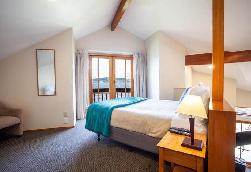 Номер Стандарт, Cascades Lakefront Motel