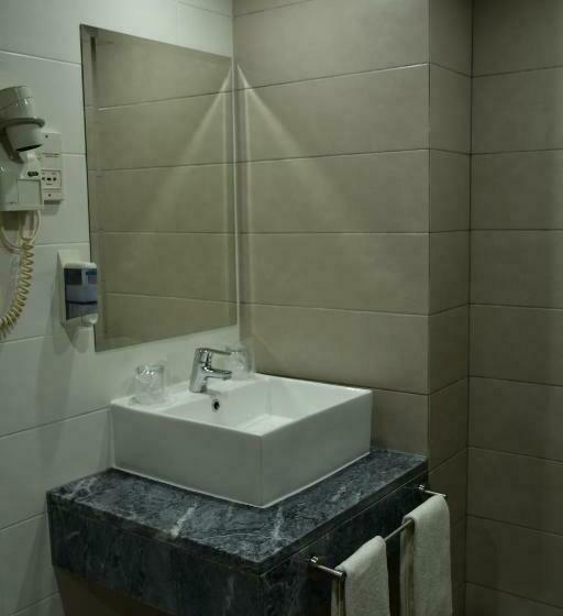 Camera Standard Individuale, Anjos