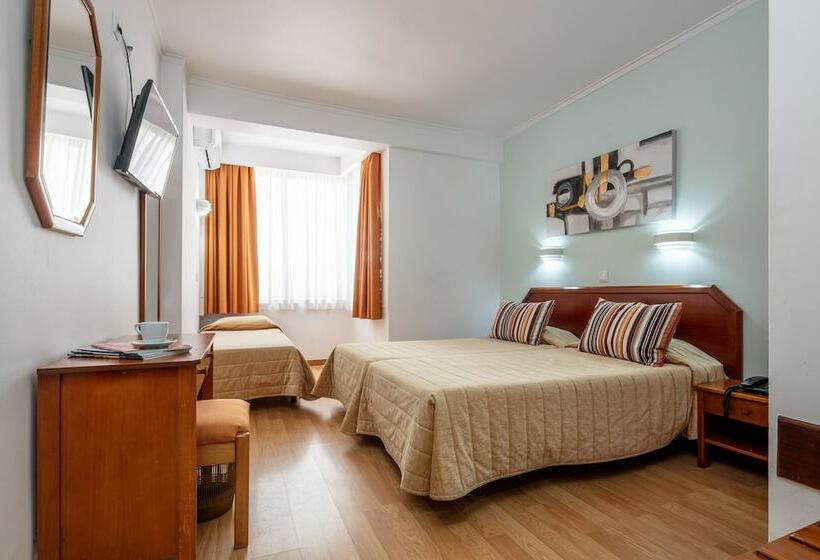 Camera Tripla Standard, Anjos