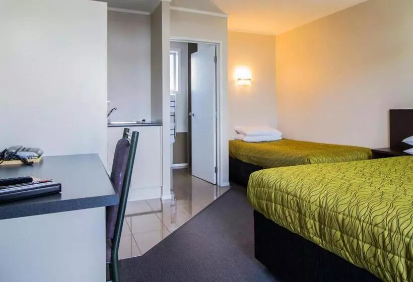 スイート, Aspree Motor Inn