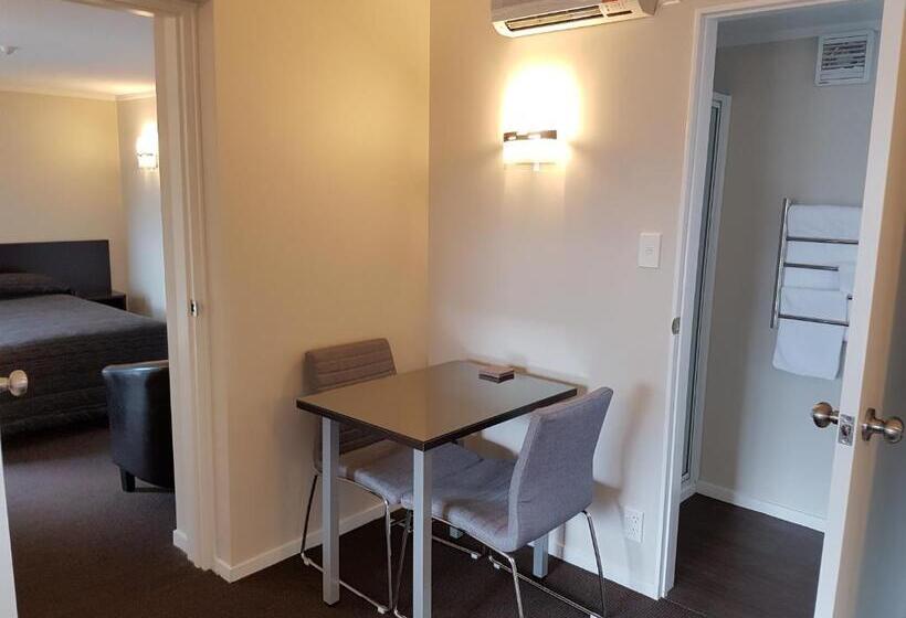 行政套房, Aspree Motor Inn