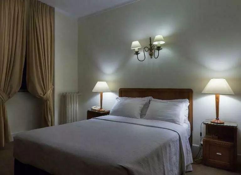 اتاق استاندارد, Astoria