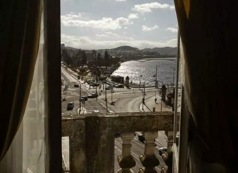 اتاق استاندارد, Astoria