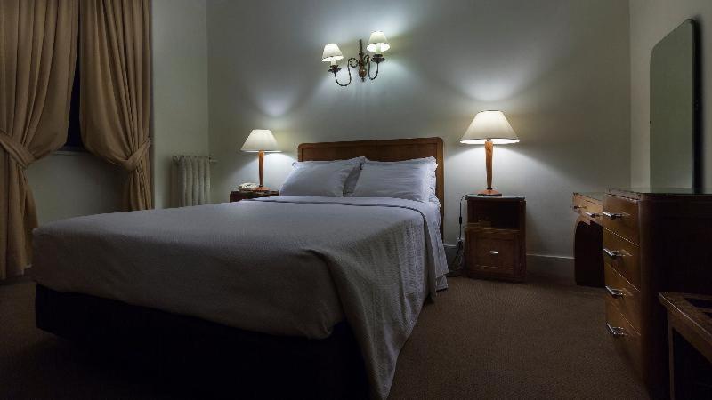 غرفة قياسية, Astoria