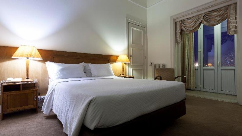 غرفة قياسية, Astoria