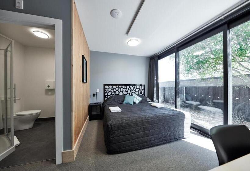 标准间, The Bealey Quarter