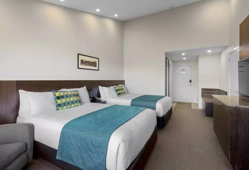 Superior room with lake view, Copthorne Hotel & Resort Lakefront Queenstown