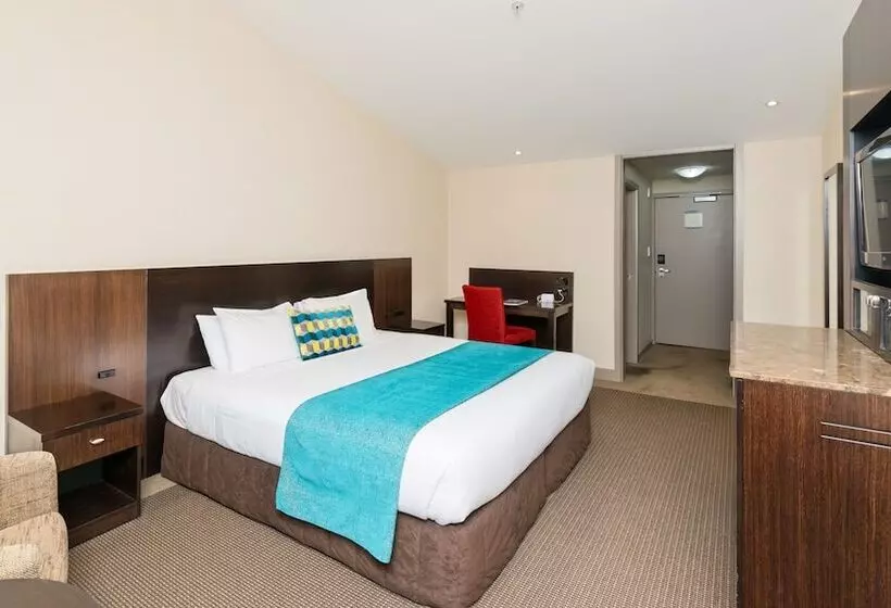 キングサイズベッドのスーペリアルーム, Copthorne Hotel & Resort Lakefront Queenstown