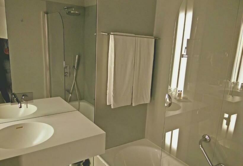 חדר סטנדרט עם נוף, Golden Tulip Porto Gaia