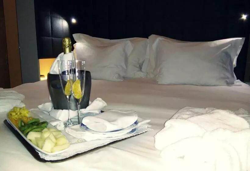 اتاق استاندارد با چشم‌انداز, Golden Tulip Porto Gaia
