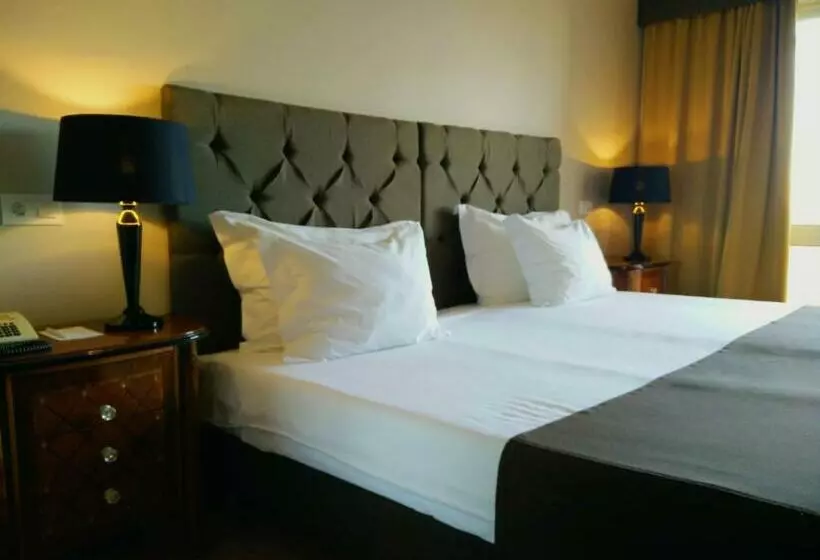 اتاق استاندارد, Golden Tulip Porto Gaia