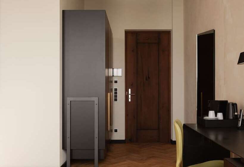 اتاق استاندارد, Grand