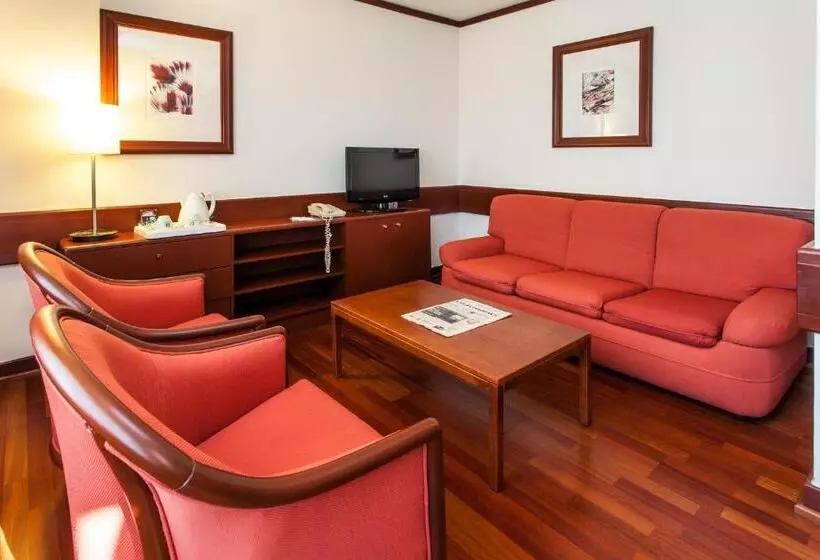 سوئیت با تخت بزرگ, Holiday Inn Lisbon Continental, An Ihg