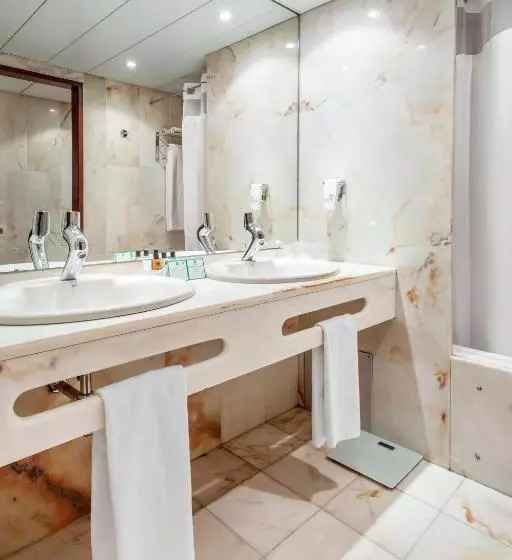 سوئیت با تخت بزرگ, Holiday Inn Lisbon Continental, An Ihg