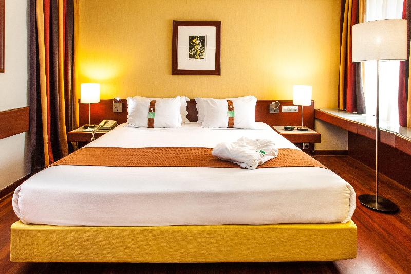 اتاق استاندارد با تخت بزرگ, Holiday Inn Lisbon Continental, An Ihg