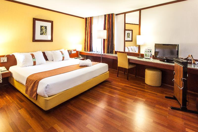 سوئیت با تخت بزرگ, Holiday Inn Lisbon Continental, An Ihg