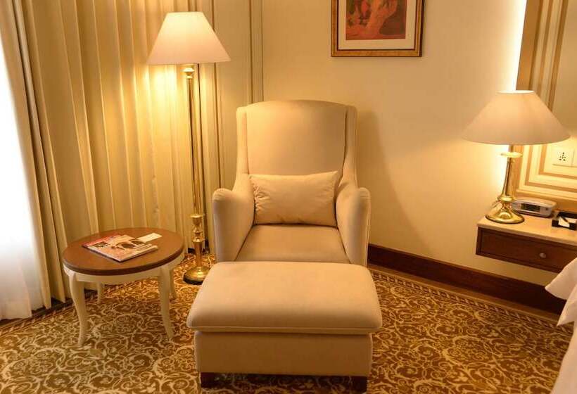 اتاق اجرایی, Karachi Marriott