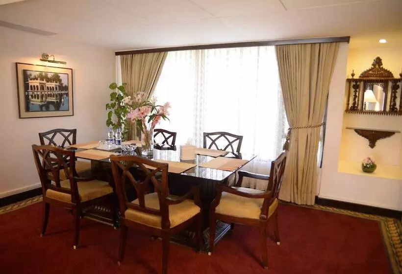 ロイヤルスイート, Karachi Marriott