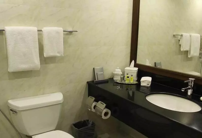デラックススイート, Karachi Marriott