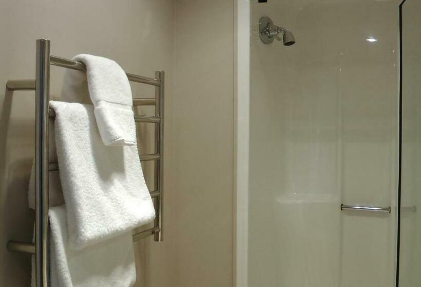 إستوديو قياسى, Manukau Motor Lodge