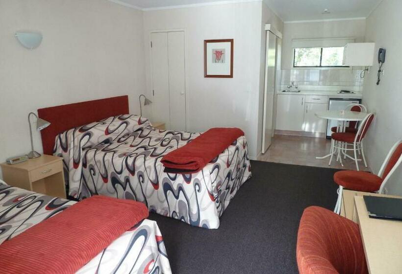 إستوديو قياسى, Manukau Motor Lodge