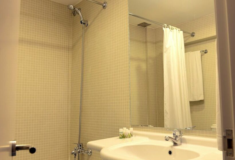 غرفة سوبيريور مطلة على المدينة, Navarras