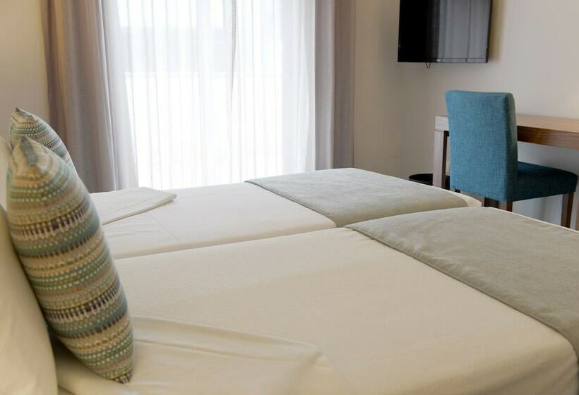 غرفة سوبيريور مطلة على المدينة, Navarras