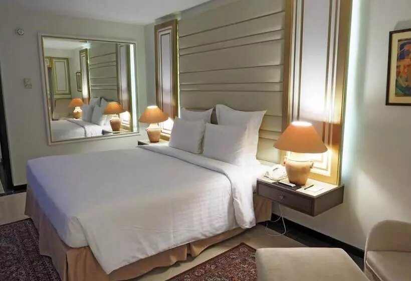 デラックスルーム, Pearl Continental Hotel, Karachi