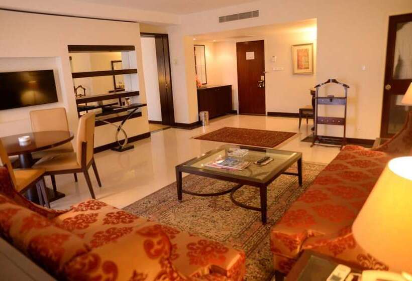 سوییت لوکس, Pearl Continental Hotel, Karachi