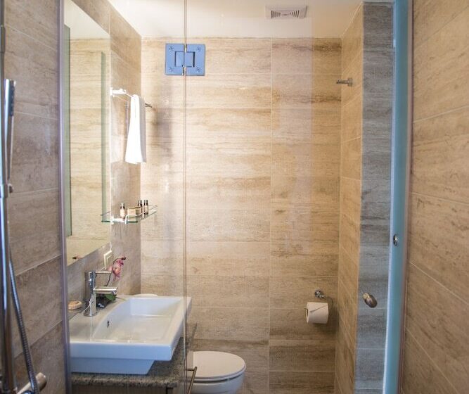 스탠다드 룸 더블 침대 2개, The Executive