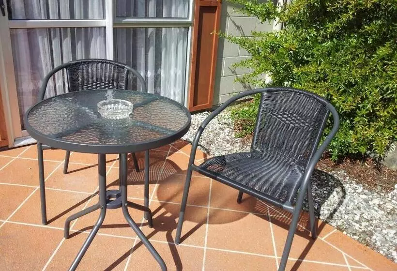 اتاق استاندارد, Manuka Crescent Motel