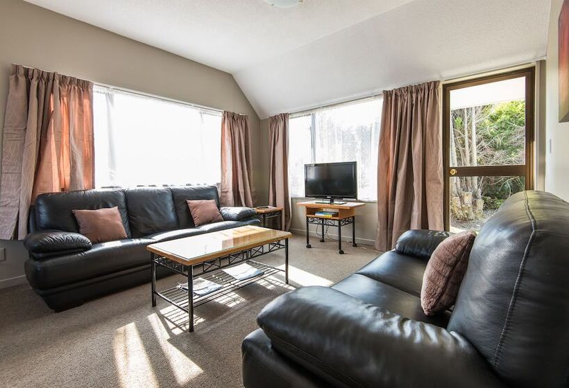 ２ベッドルームアパートメント, Manuka Crescent Motel