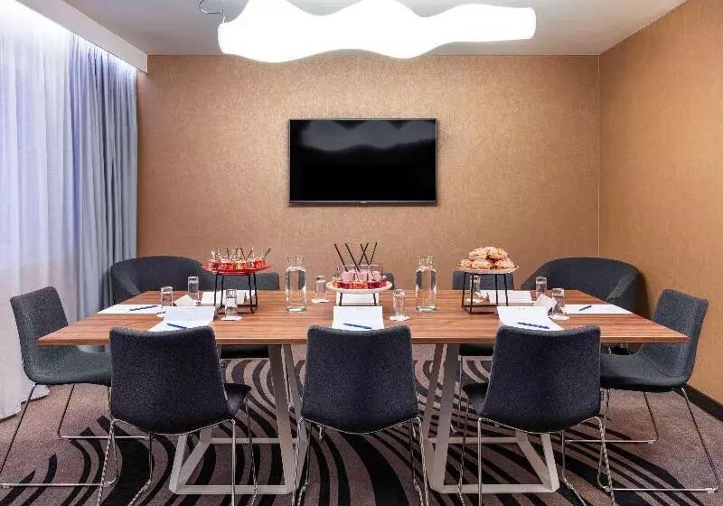 Huoneisto 1 Makuuhuone, Novotel Poznan Centrum